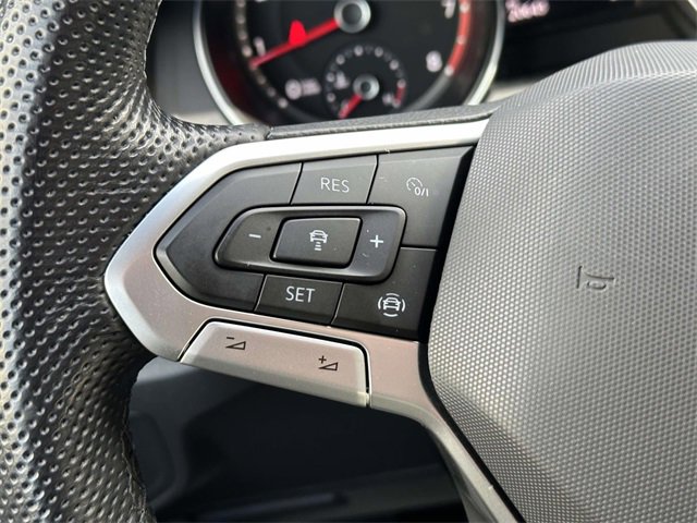 Certified 2021 Volkswagen Atlas Cross Sport SE image 25