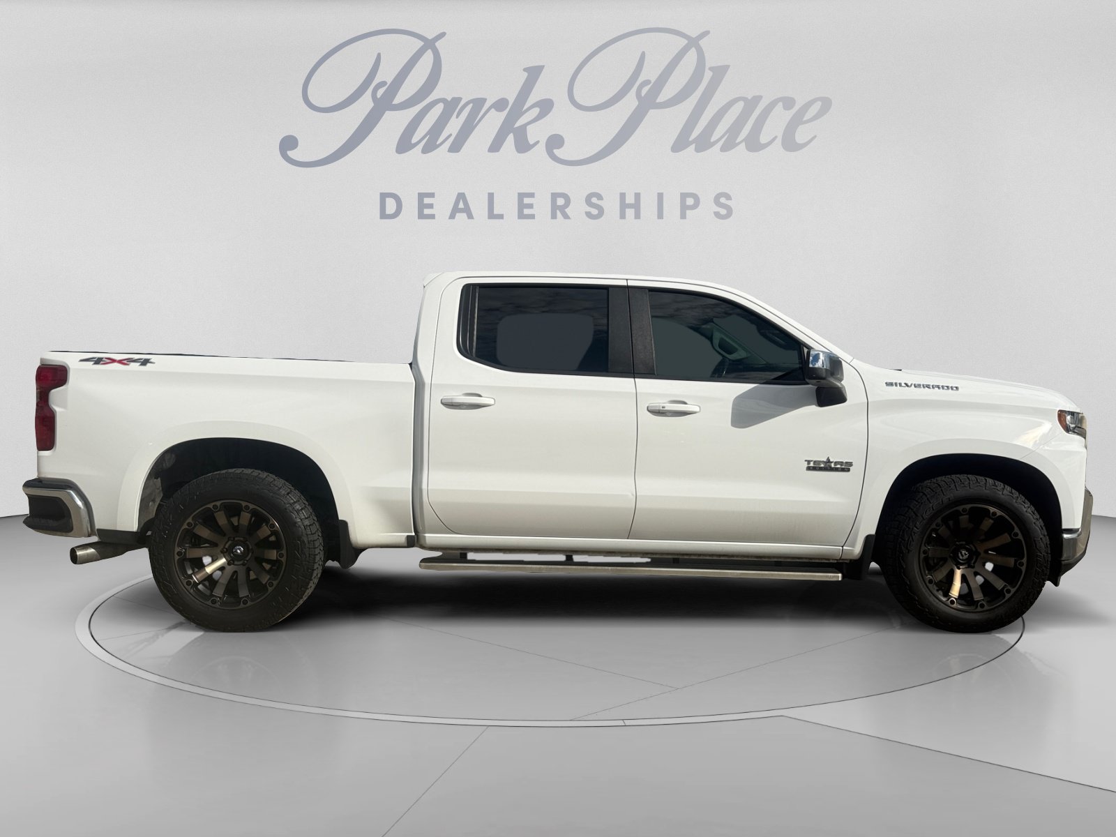 Used 2021 Chevrolet Silverado 1500 LT w/ Texas Edition Plus RWD image 6