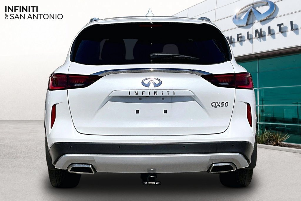 Used 2023 INFINITI QX50 Luxe FWD image 5
