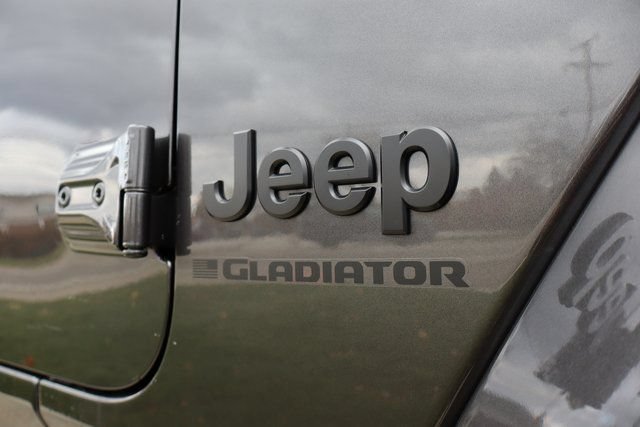 New 2025 Jeep Gladiator Sport AWD/4WD image 3