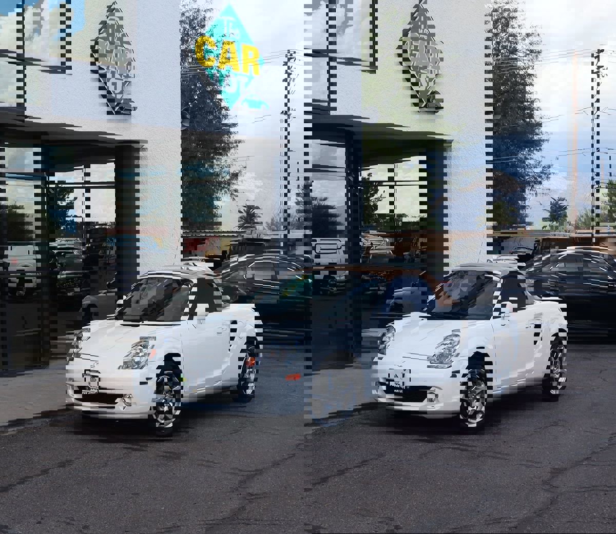 Used 2004 Toyota MR2 image 2