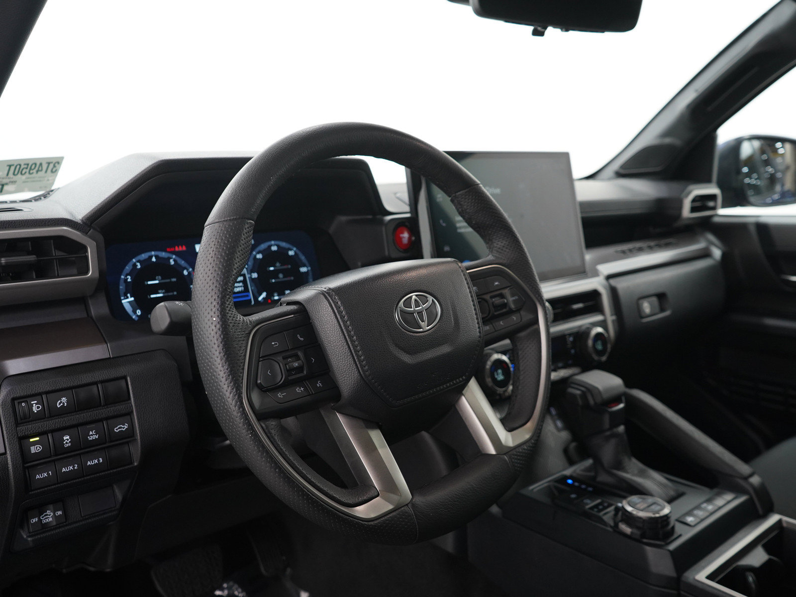 Used 2024 Toyota Tacoma TRD Off-Road w/ TRD Off Road Premium Package AWD/4WD image 26