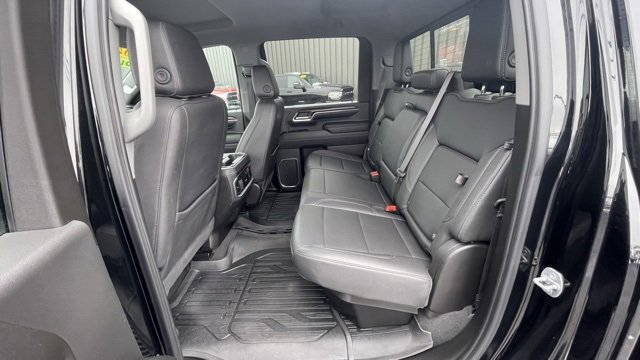 Used 2024 GMC Sierra 2500 SLT w/ SLT Premium Package image 22
