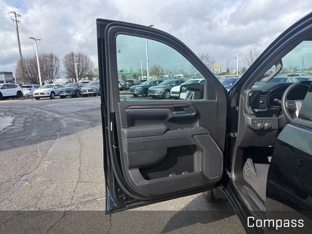 Used 2026 GMC Sierra 1500 Elevation image 30