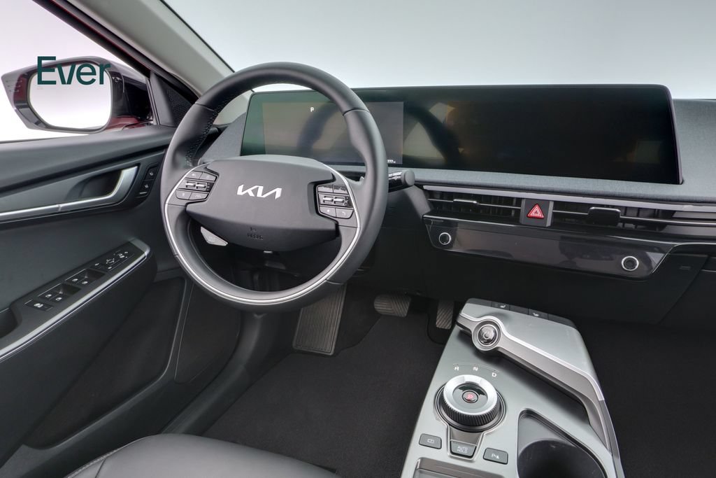 Used 2024 Kia EV6 Light RWD image 23