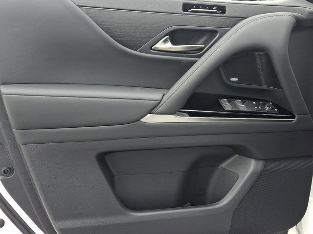 New 2026 Lexus LX 600 4WD w/ Luxury Package image 9