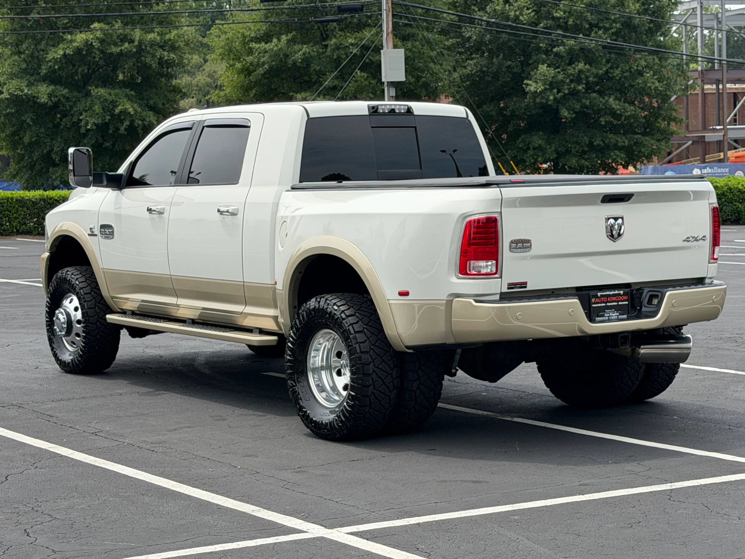 Used 2017 RAM 3500 Laramie Longhorn w/ Convenience Group AWD/4WD image 8