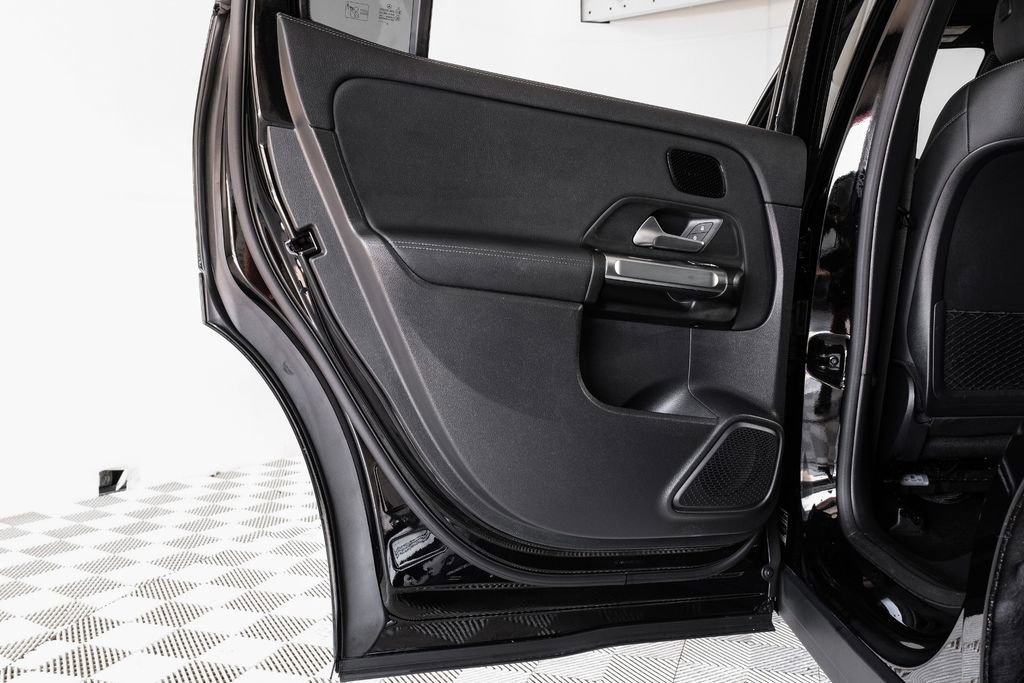 Used 2024 Mercedes-Benz EQB 250+ w/ Winter Package image 44