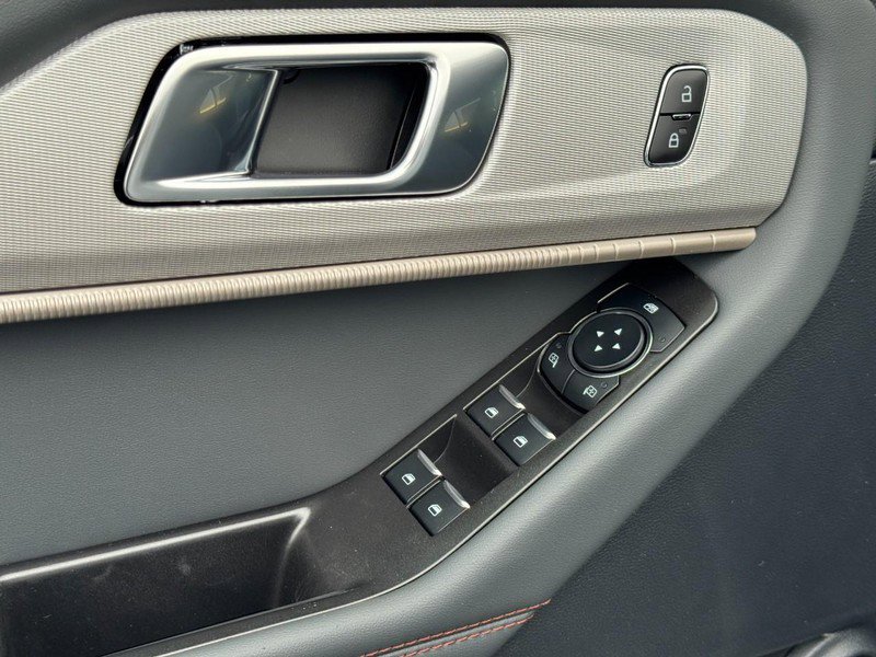 New 2026 Ford Explorer Active image 12