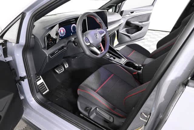 New 2026 Volkswagen Golf SE FWD image 18