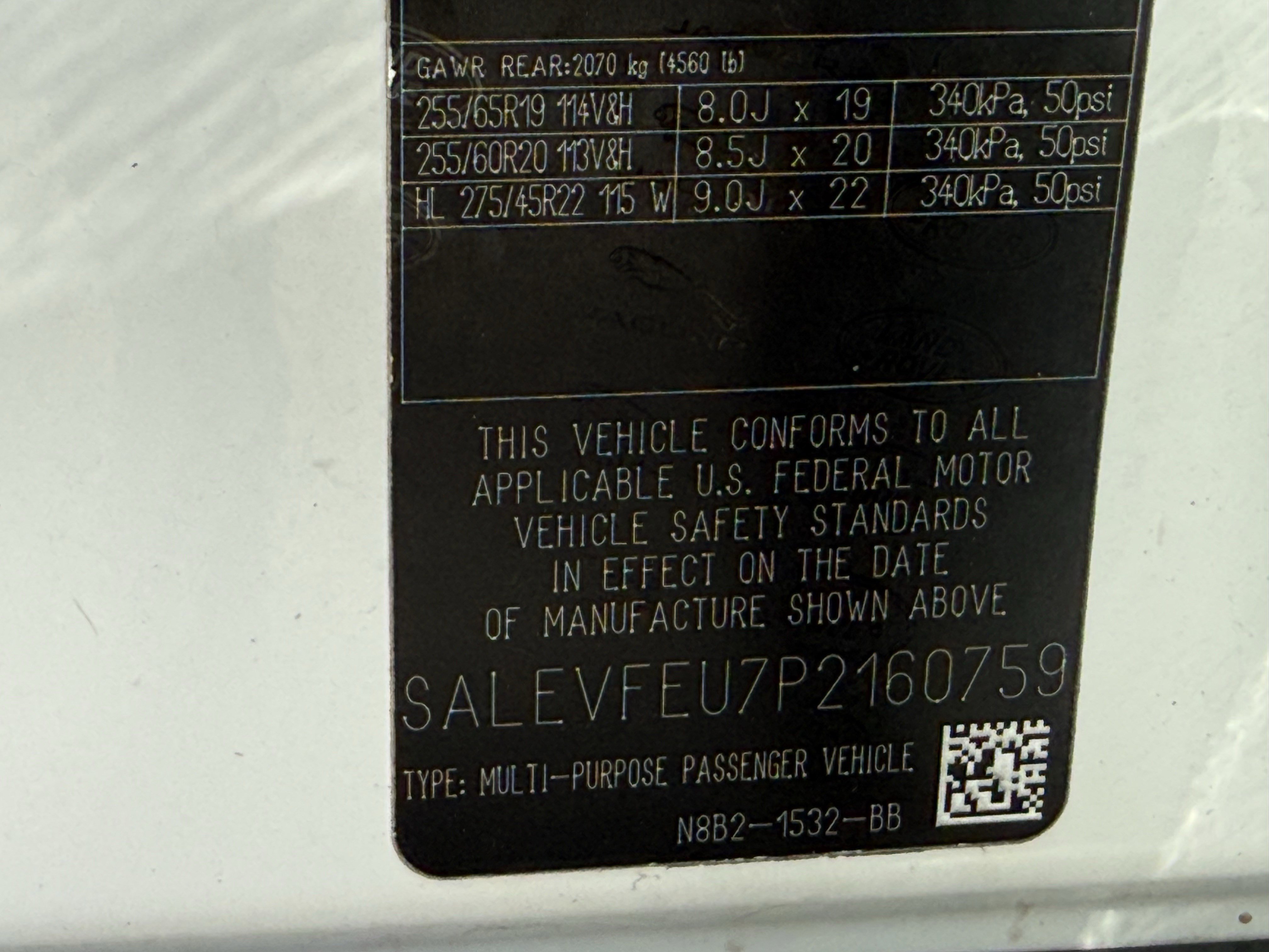 Used 2023 Land Rover Defender 130 First Edition image 35