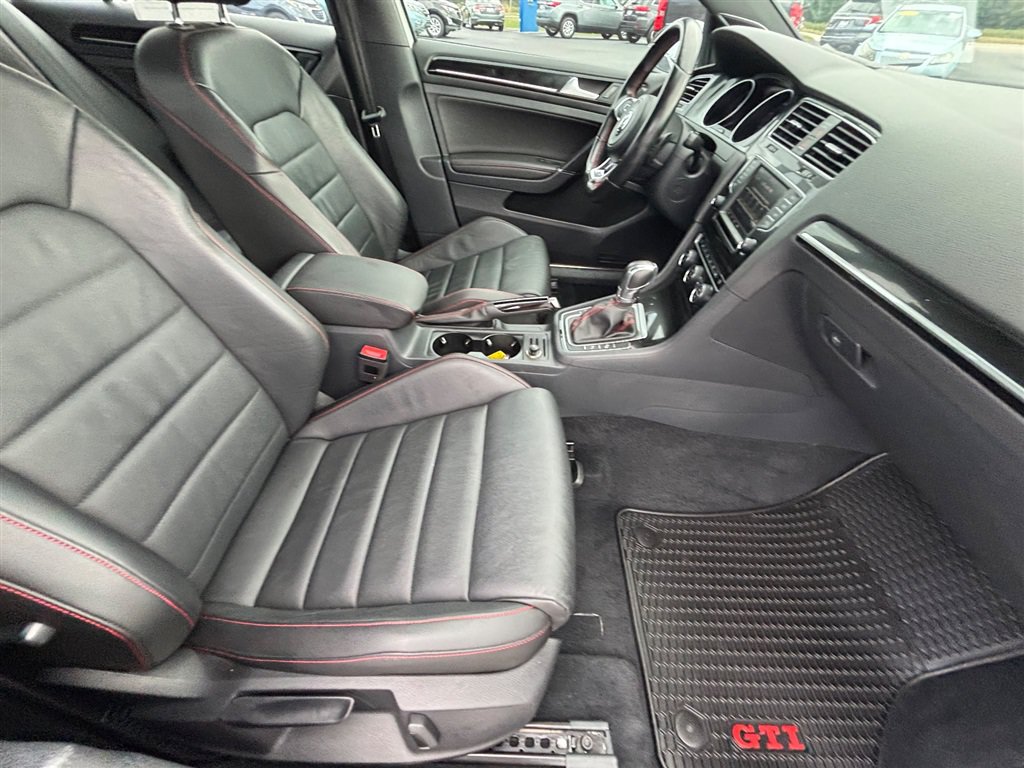 Used 2016 Volkswagen GTI Autobahn w/ Driver Assistance Package FWD image 22