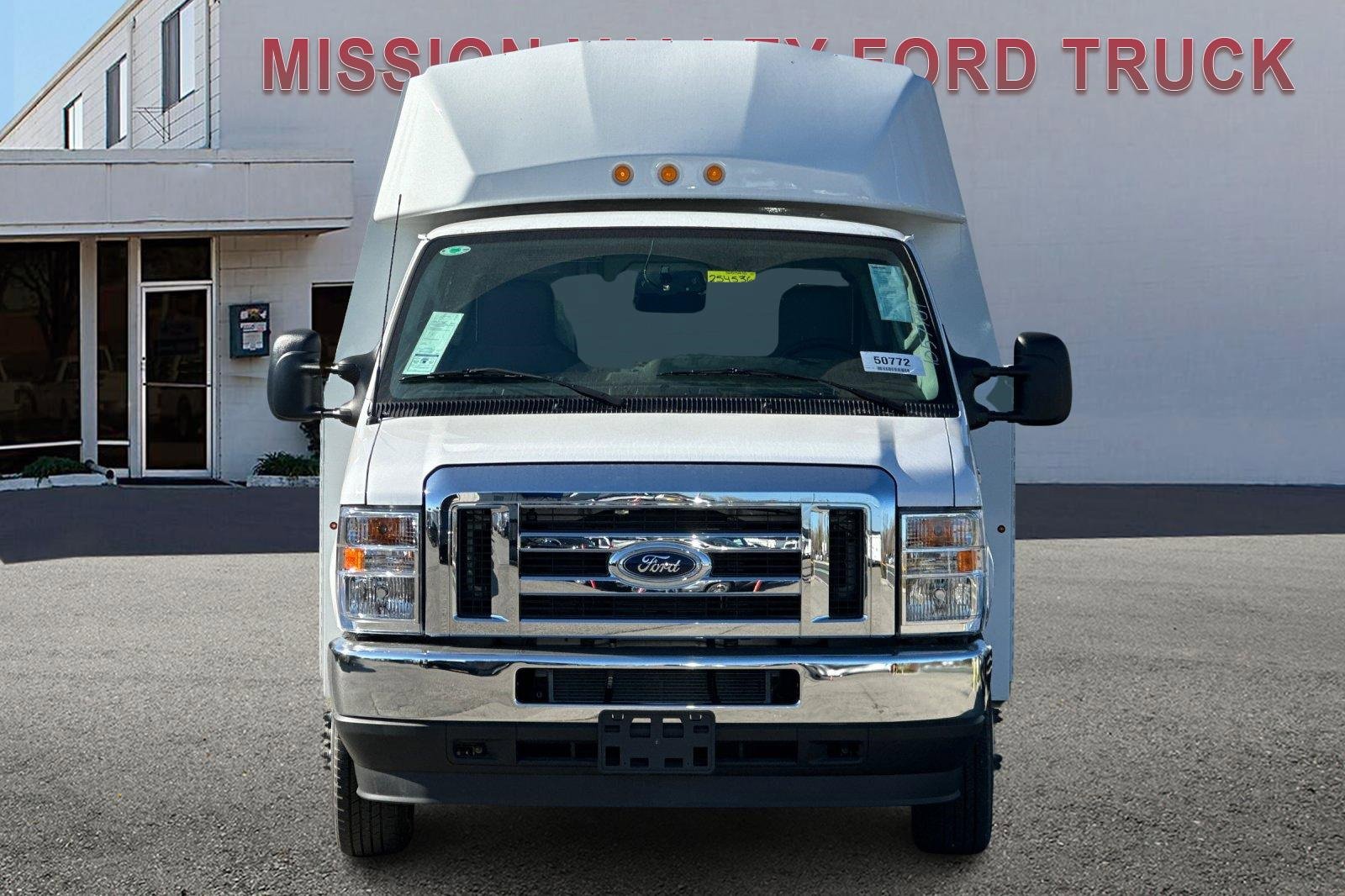 New 2025 Ford E-350 and Econoline 350 Super Duty w/ Power Equipment Group image 9