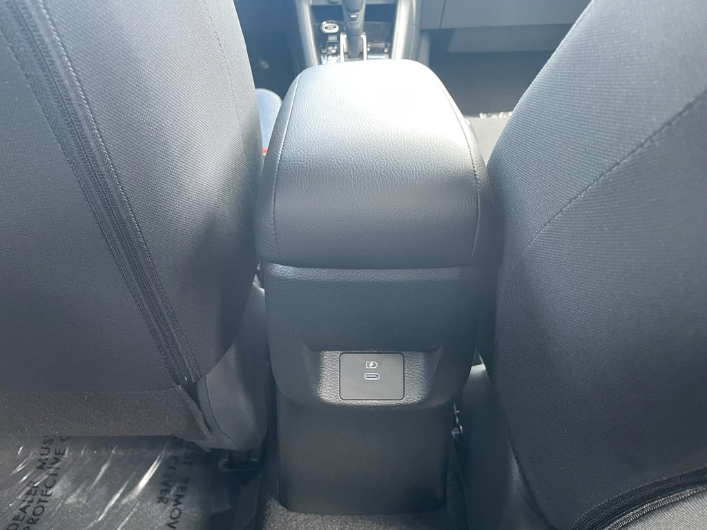 New 2025 Nissan Versa SV w/ Trunk Package FWD image 18