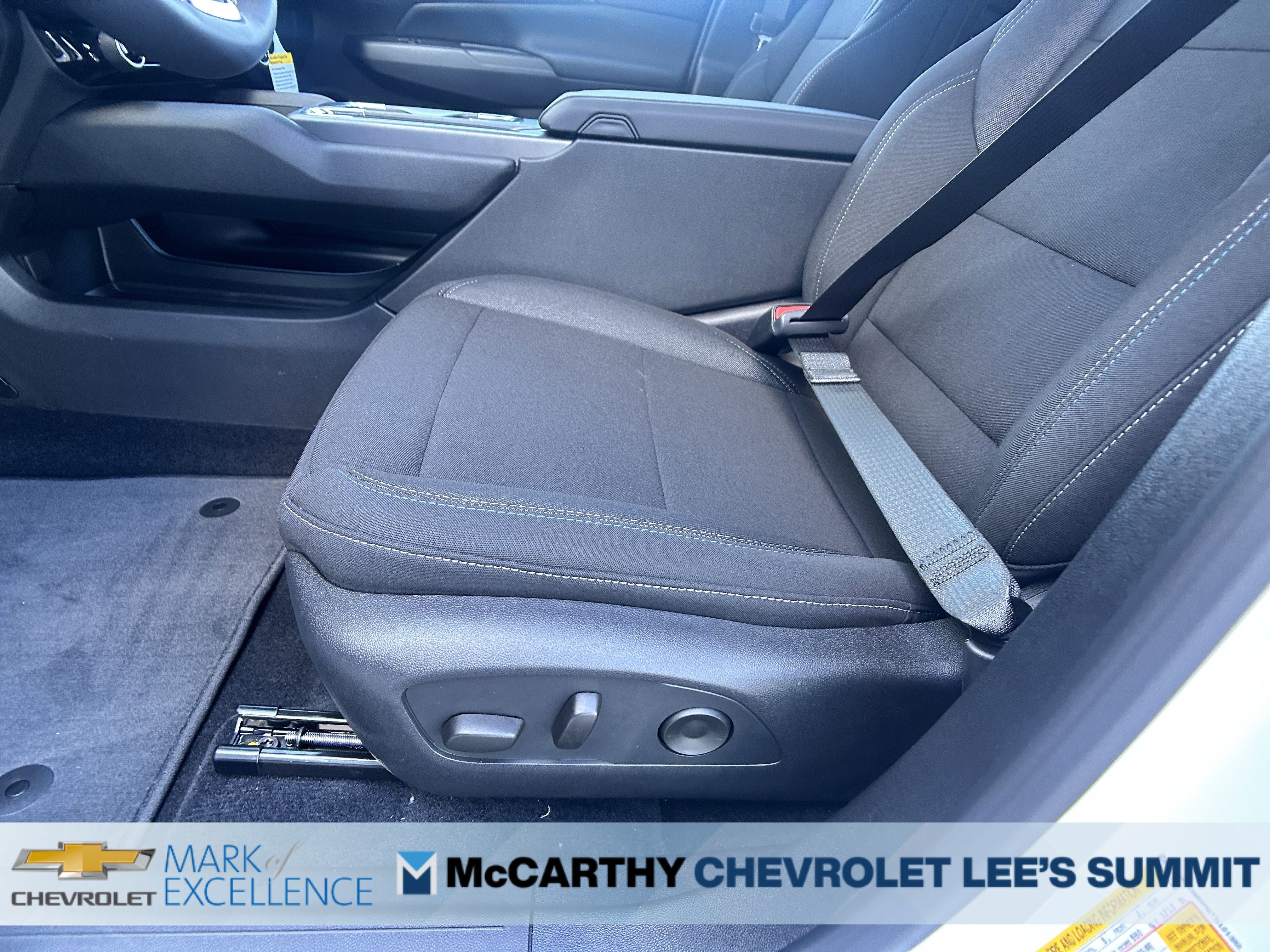 New 2026 Chevrolet Equinox EV LT image 19