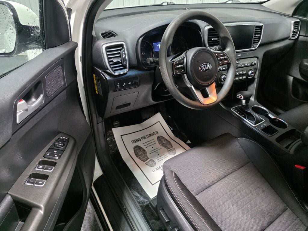 Used 2020 Kia Sportage LX w/ LX Popular Package FWD image 6