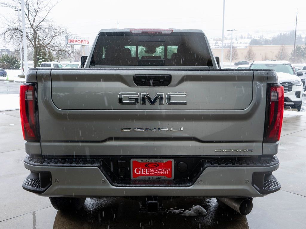 Used 2025 GMC Sierra 2500 Denali Ultimate image 6