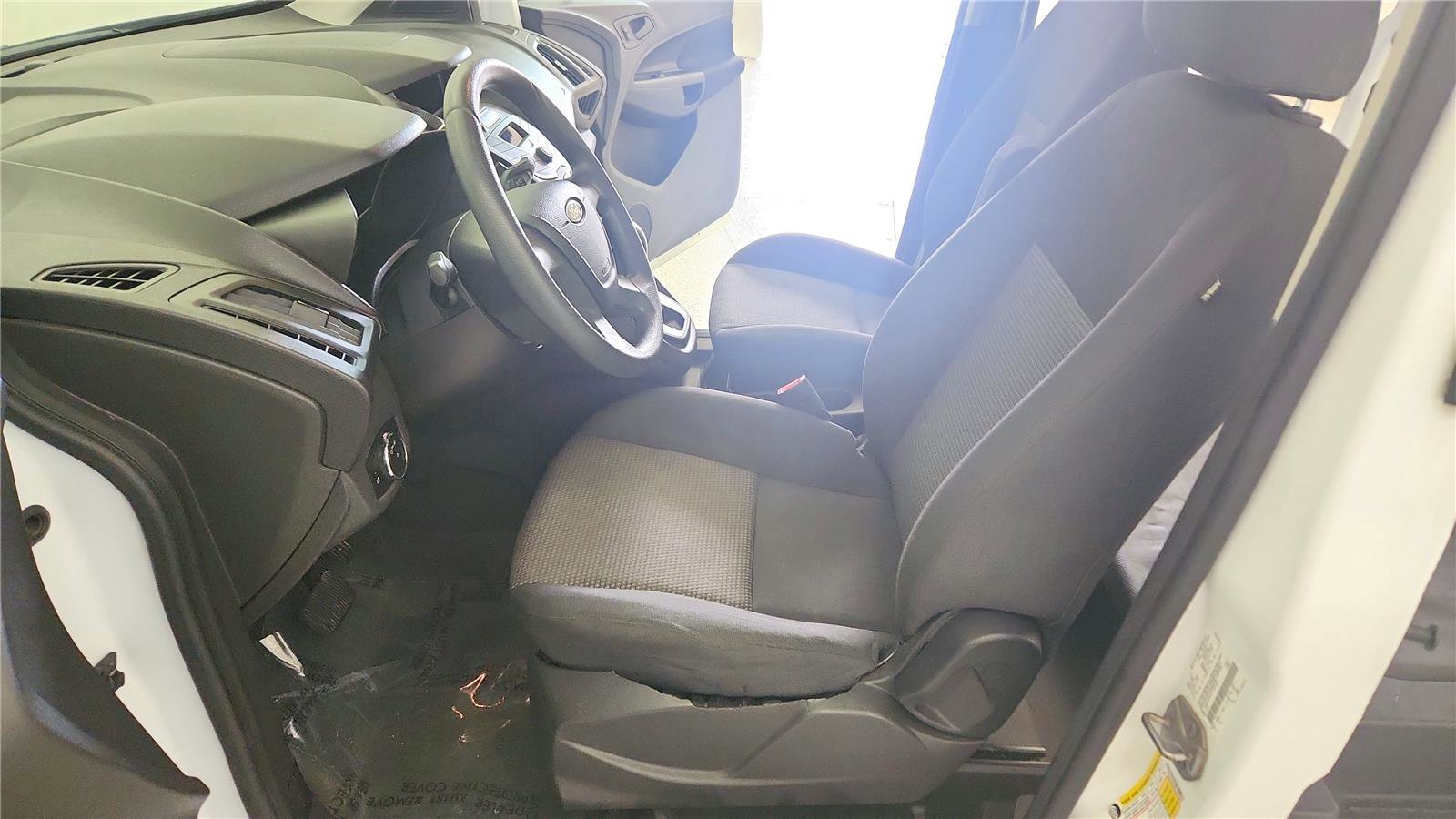 Used 2015 Ford Transit Connect XL FWD image 23