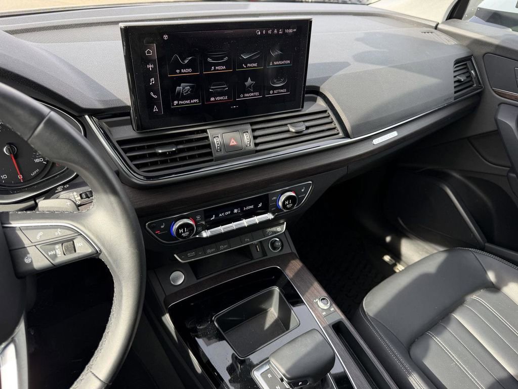 Used 2023 Audi Q5 2.0T Premium w/ Convenience Package AWD/4WD image 20