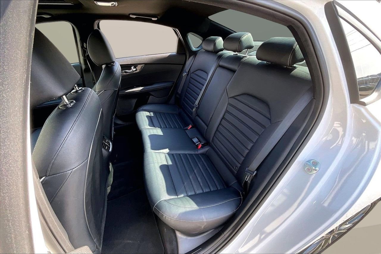 Used 2023 Kia Forte GT-Line w/ GT-Line Premium Package image 24