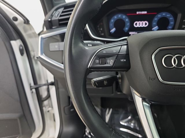 Used 2020 Audi Q3 2.0T Premium w/ Convenience Package AWD/4WD image 17