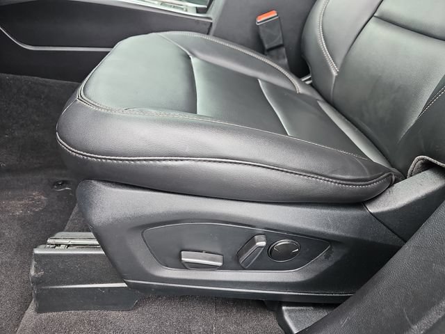 Certified 2023 Ford Explorer XLT w/ Equipment Group 202A RWD image 20