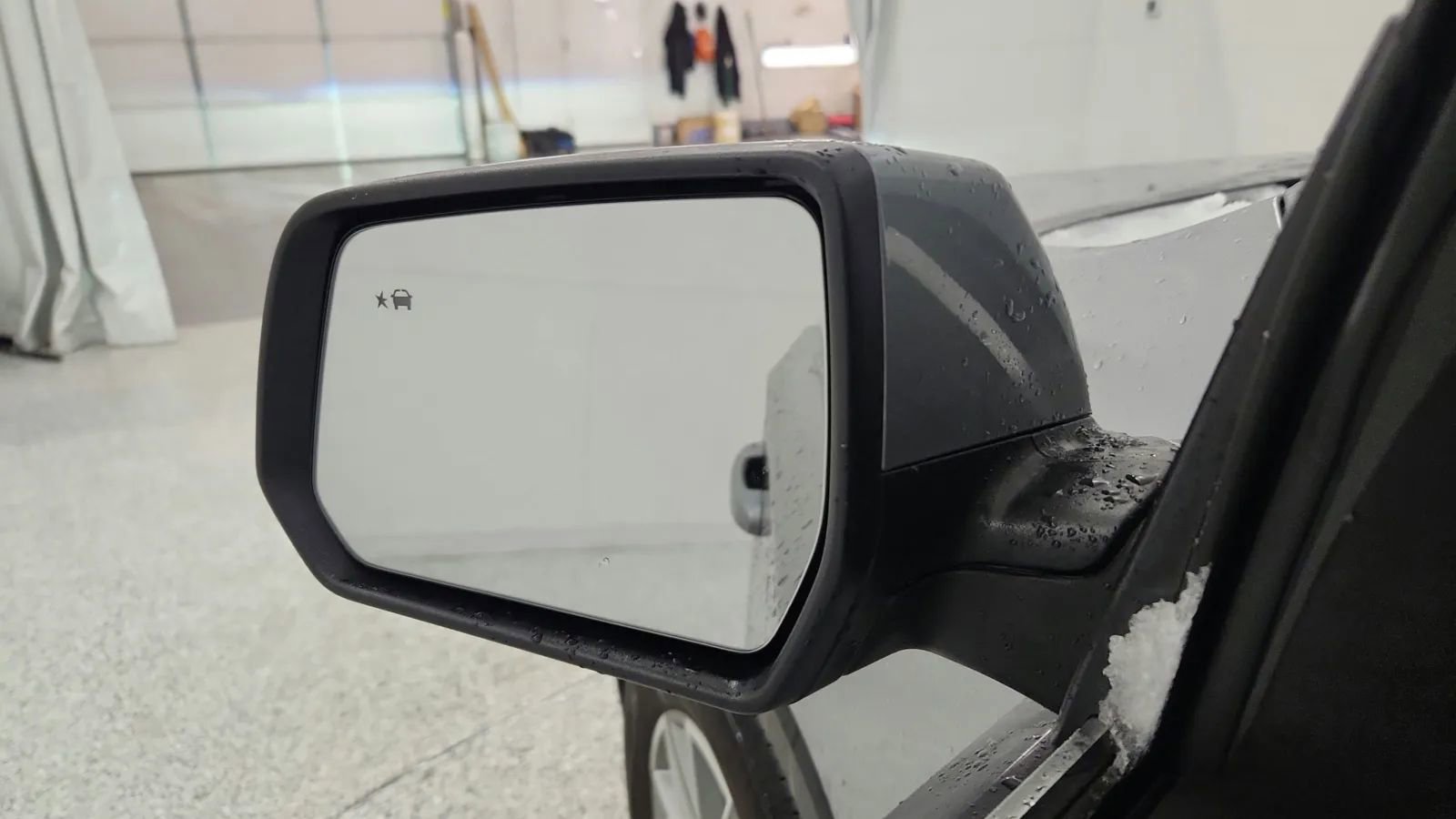 Used 2023 Chevrolet Traverse LT image 58