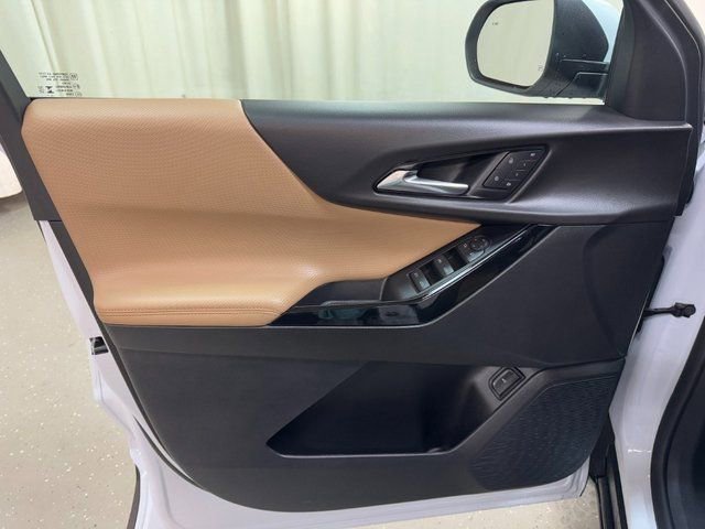 New 2026 Chevrolet Equinox ACTIV w/ Convenience Package III image 11