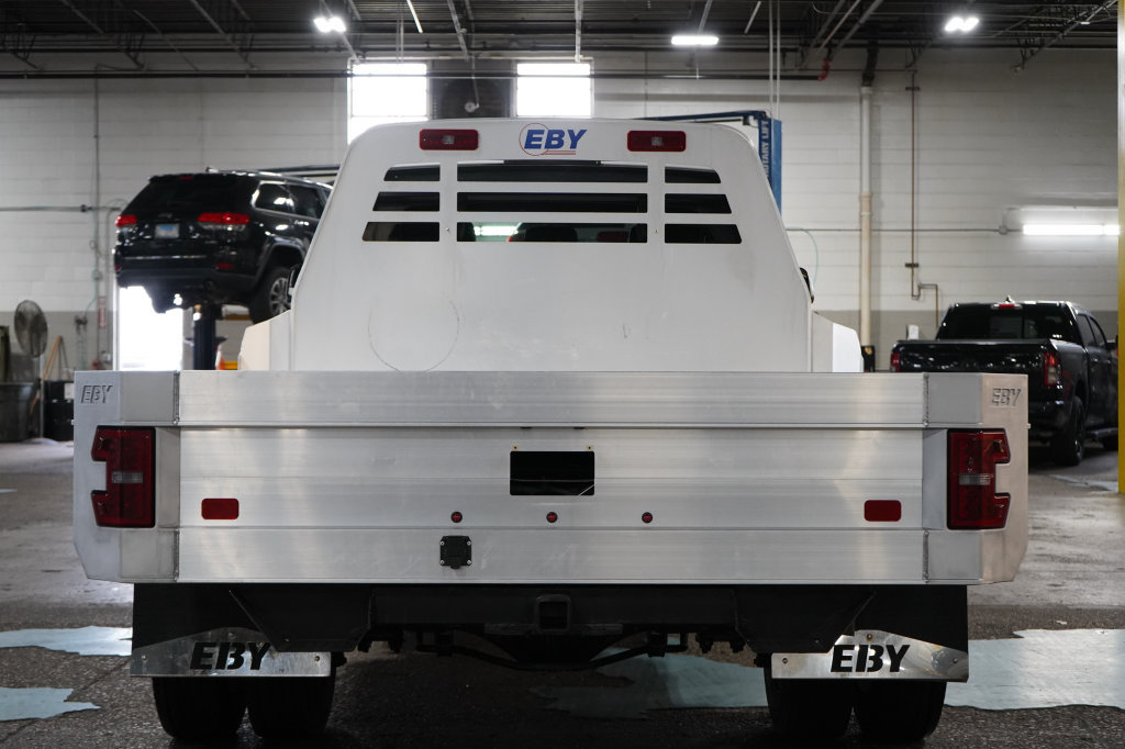 Used 2022 RAM 5500 Tradesman w/ Chrome Appearance Group AWD/4WD image 6