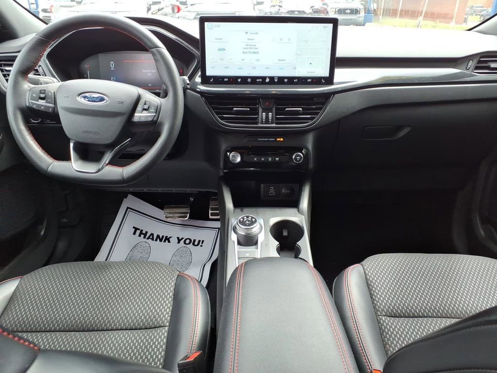 Used 2024 Ford Escape ST-Line w/ Tech Pack #1 AWD/4WD image 12