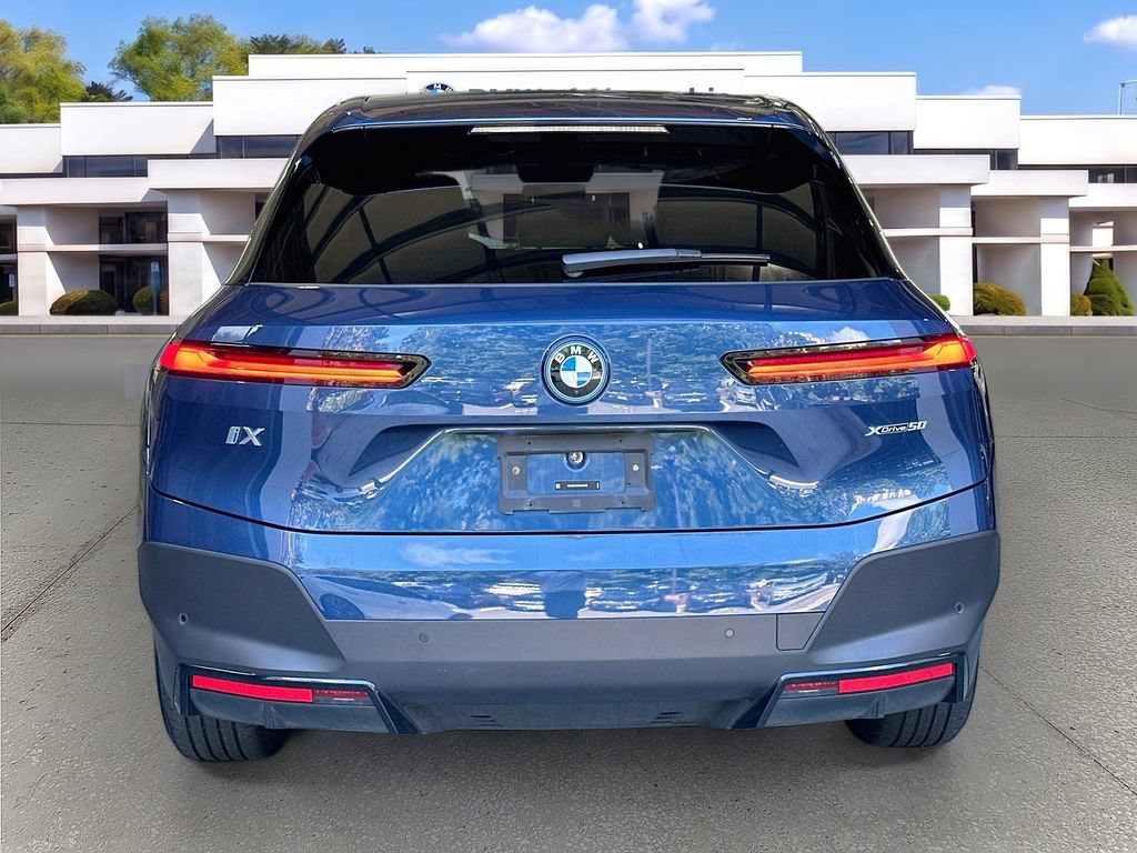 Used 2024 BMW iX xDrive50 w/ Convenience Package AWD/4WD image 6