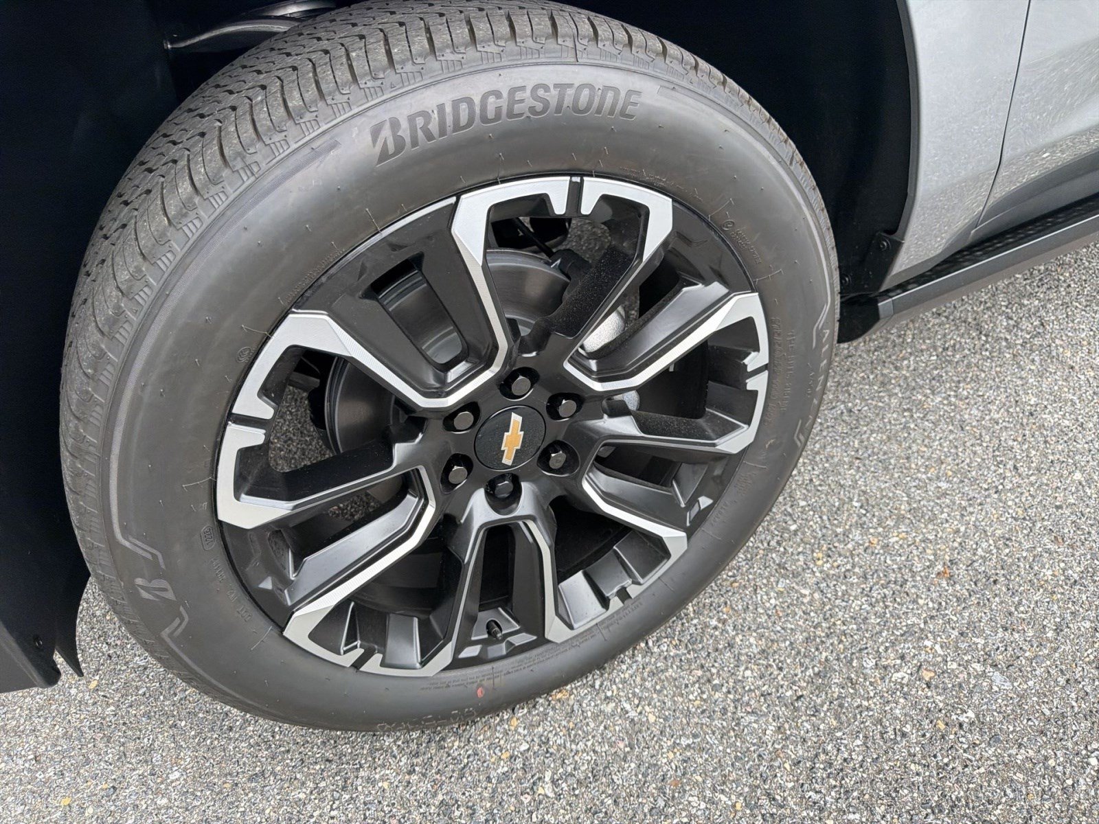 New 2026 Chevrolet Suburban High Country AWD/4WD image 8