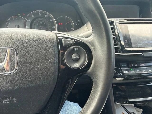 Used 2017 Honda Accord EX-L image 21