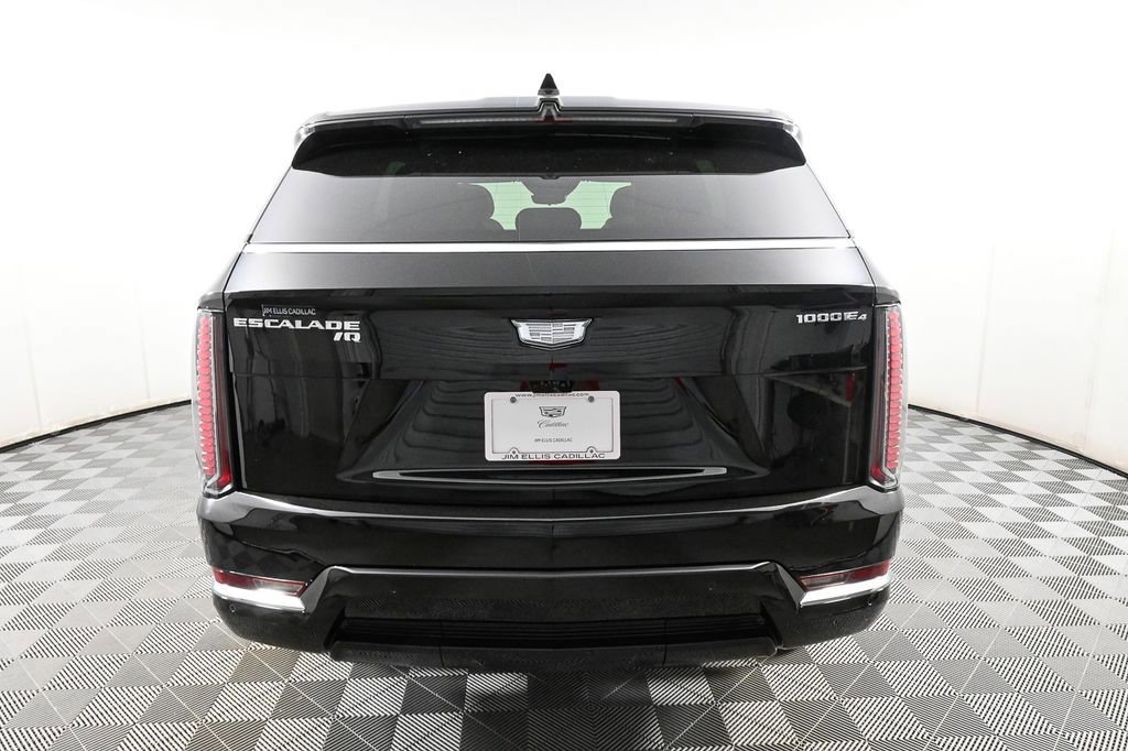 New 2025 Cadillac Escalade IQ Luxury 2 image 32