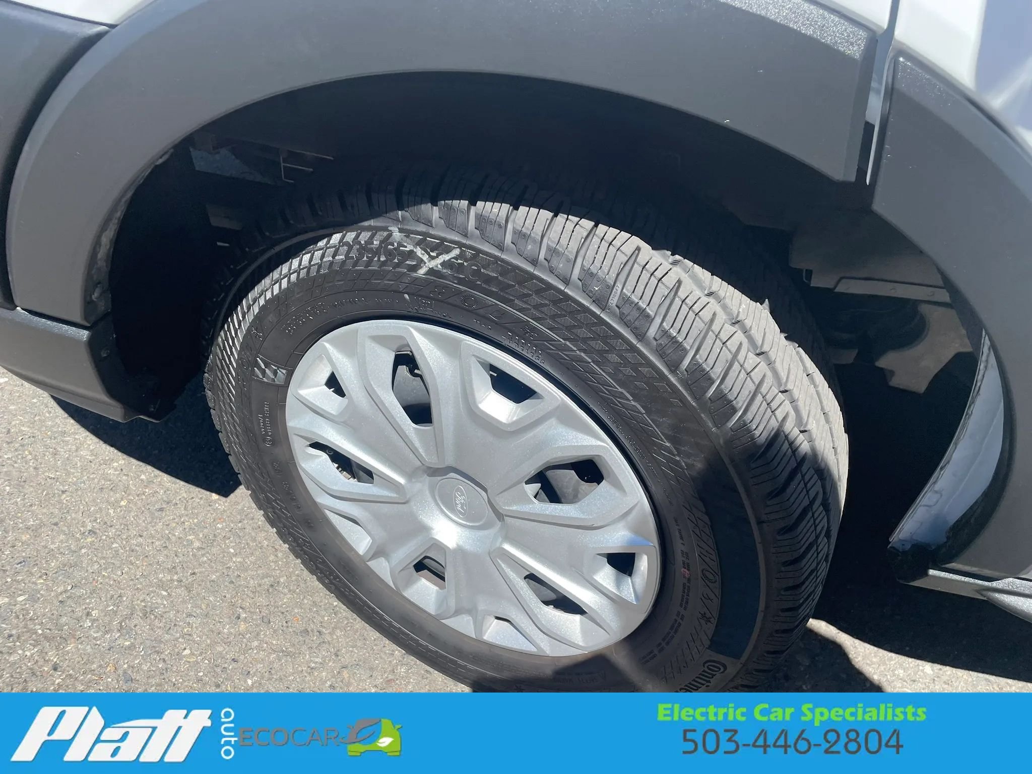 Used 2023 Ford E-Transit Low Roof RWD image 20