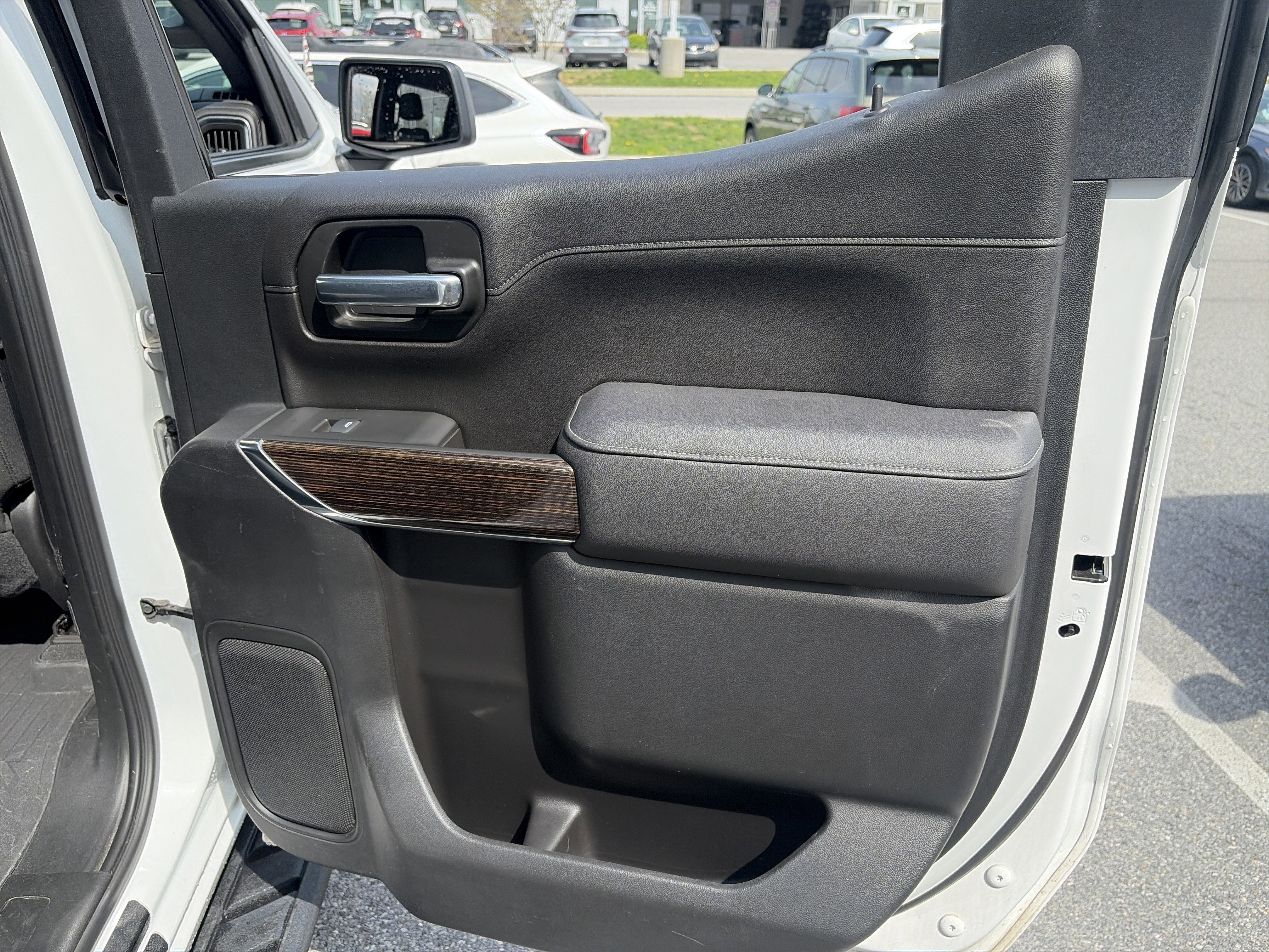 Used 2020 GMC Sierra 1500 Elevation image 35