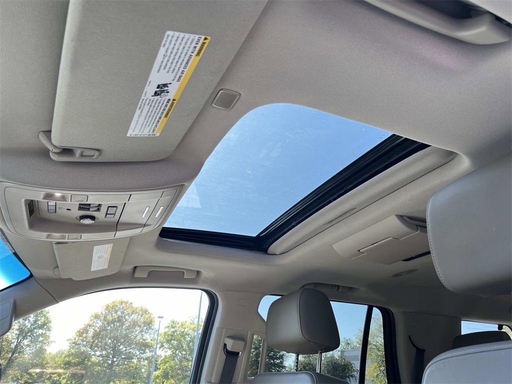 Used 2019 GMC Yukon SLT w/ Open Road Package image 25