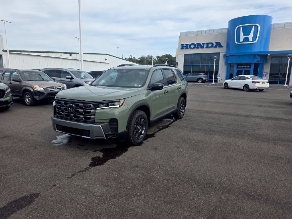 New 2026 Honda Pilot TrailSport image 7