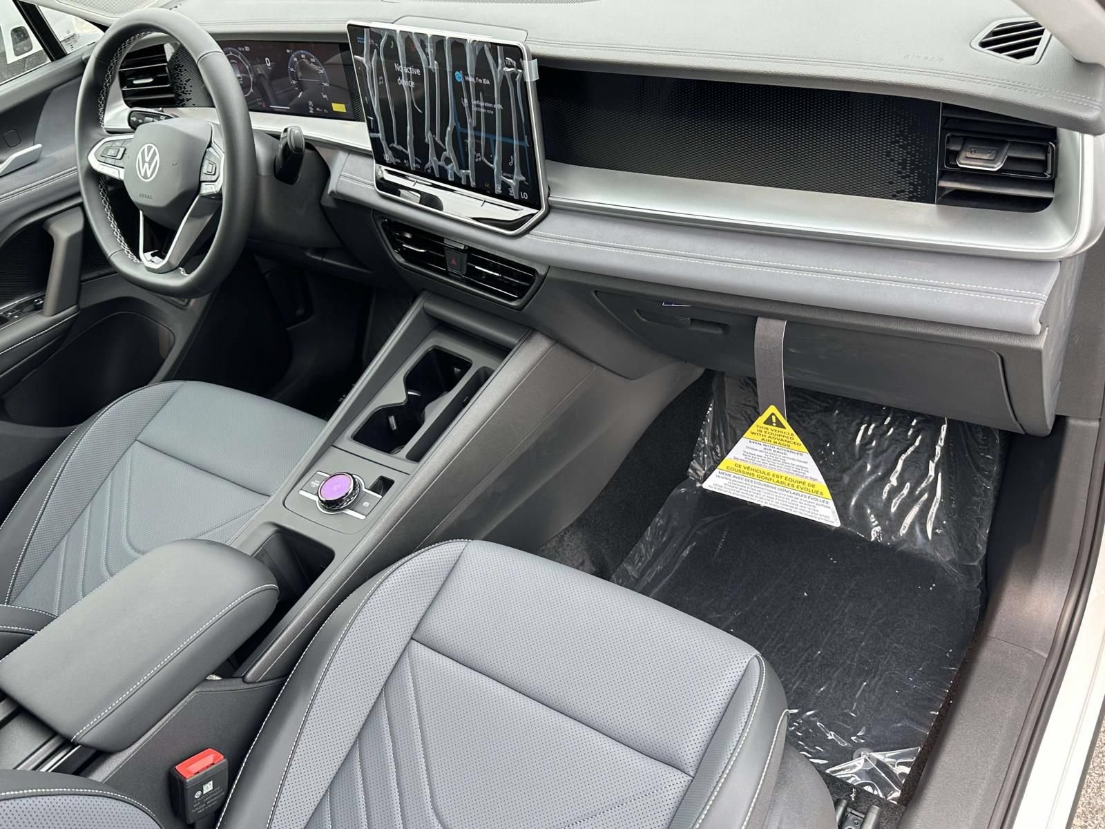 New 2026 Volkswagen Tiguan SE AWD/4WD image 12