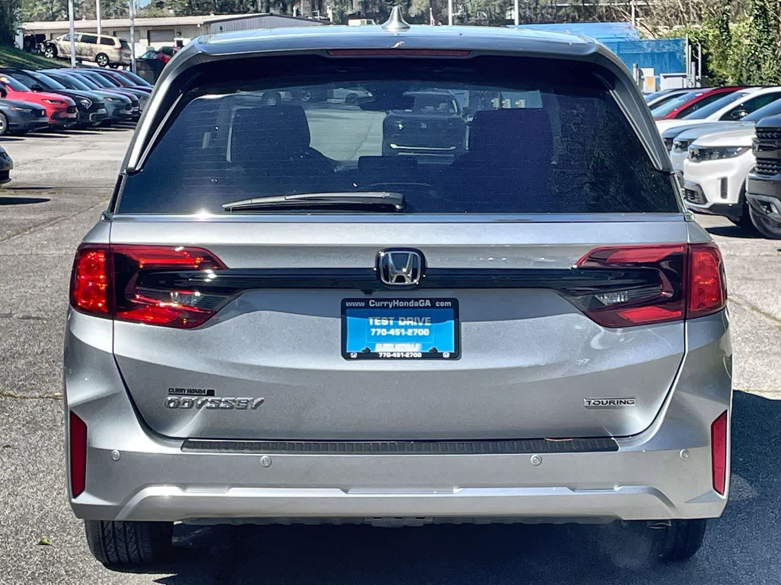New 2026 Honda Odyssey Touring image 3