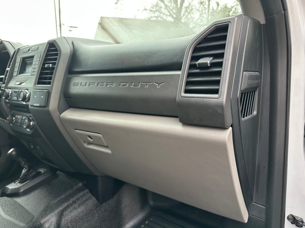 Used 2017 Ford F250 XL w/ Power Equipment Group image 46