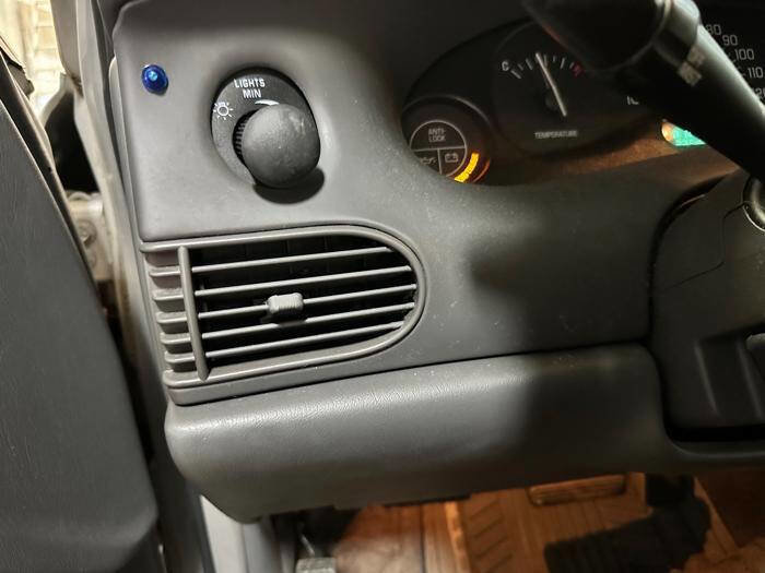 Used 2005 Buick Century Custom FWD image 35