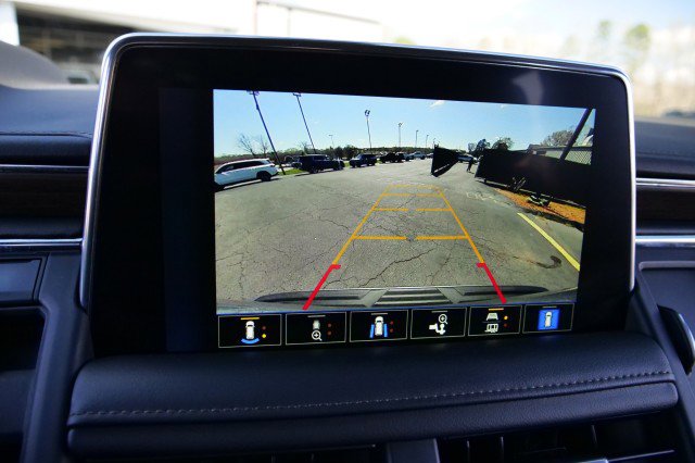 Used 2022 Chevrolet Tahoe High Country image 14