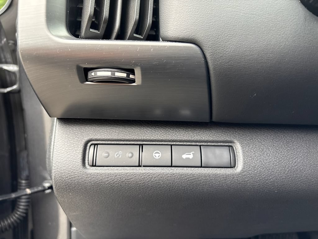 Used 2025 Nissan Pathfinder Rock Creek AWD/4WD image 8