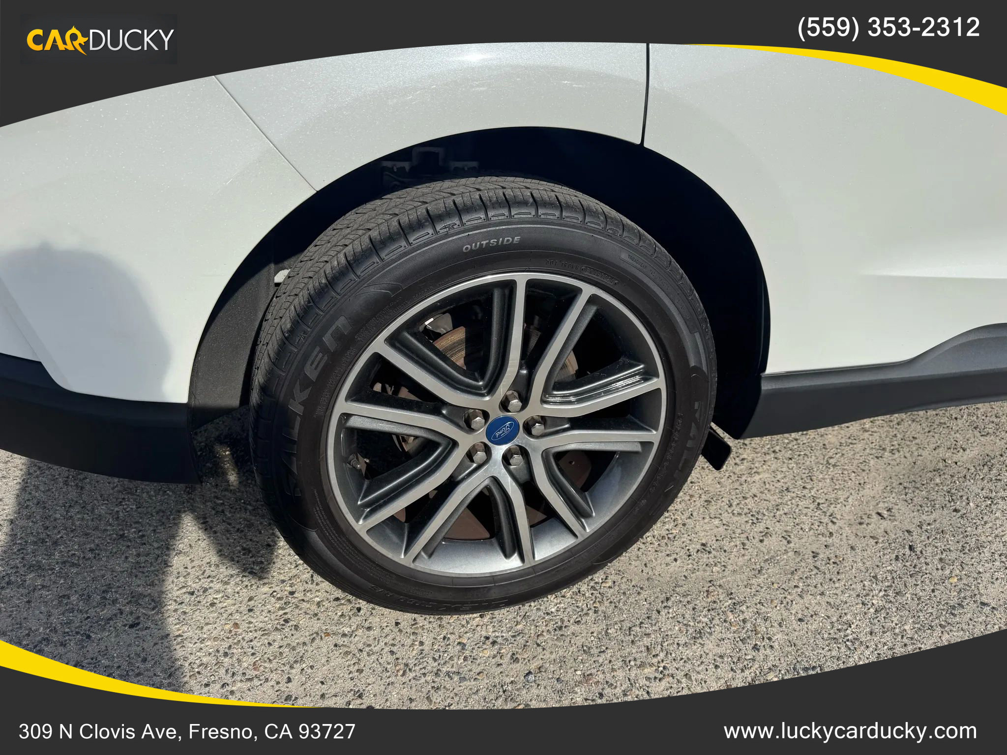 Used 2020 Ford Edge Titanium image 28