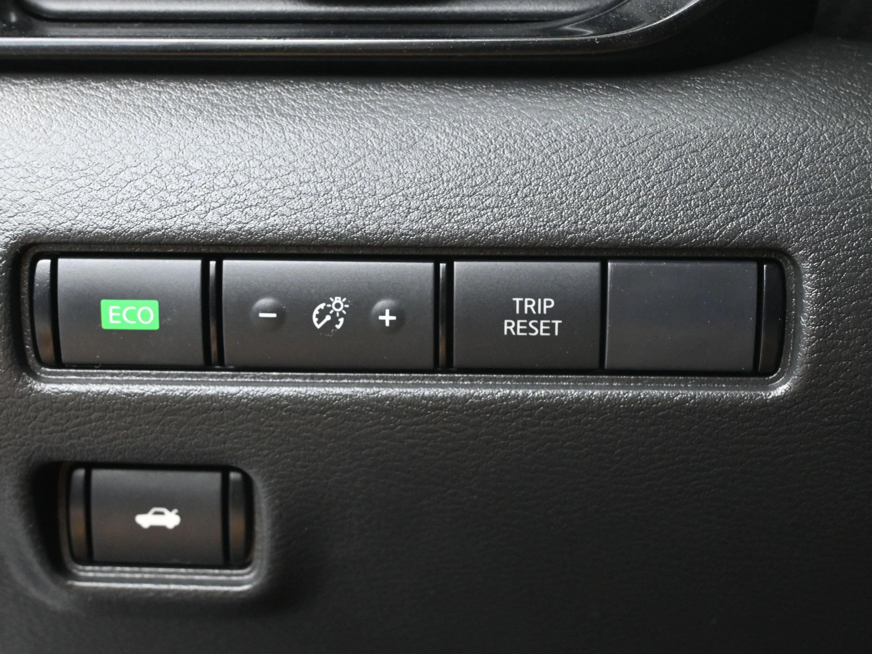 Used 2021 Nissan Sentra SR image 12