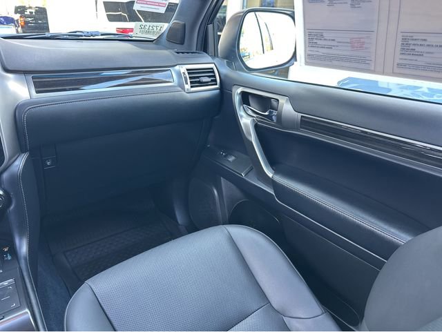 Used 2023 Lexus GX 460 Premium w/ Premium Package AWD/4WD image 14