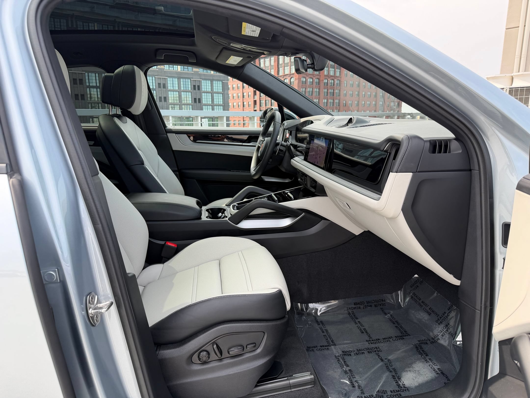 Certified 2026 Porsche Cayenne S AWD/4WD image 22
