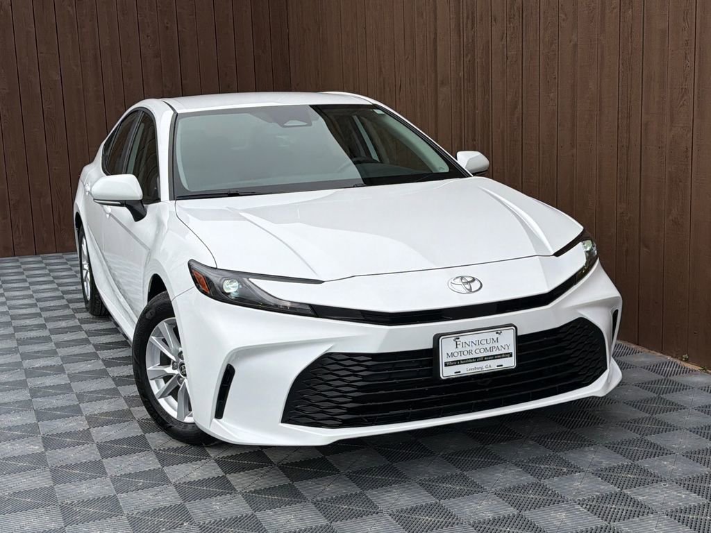 Used 2026 Toyota Camry LE image 11