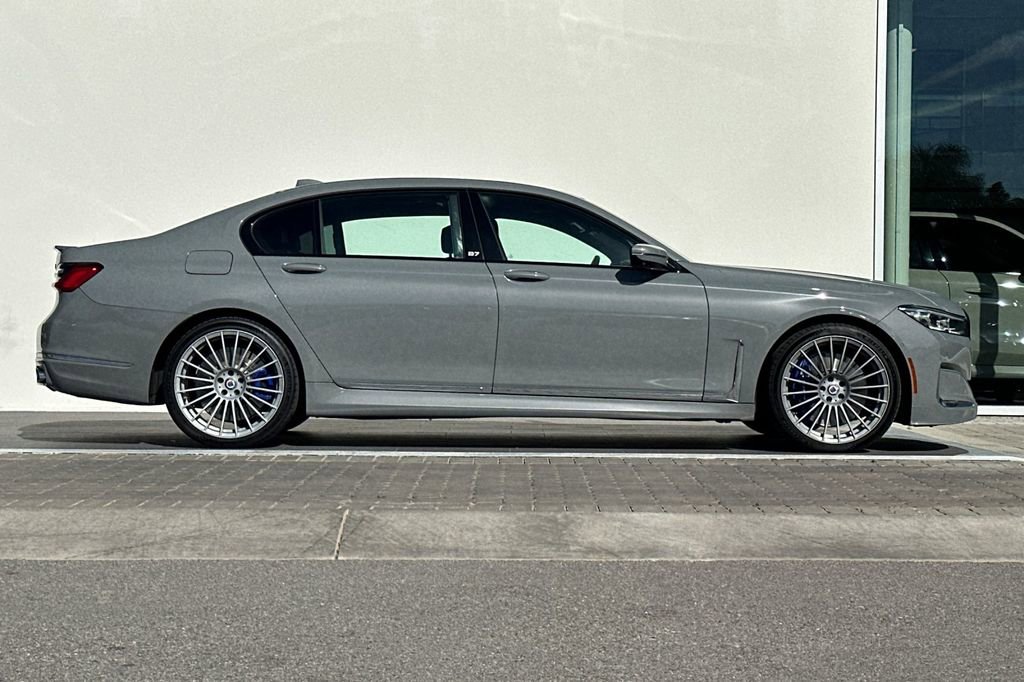 Used 2022 BMW ALPINA B7 xDrive w/ Luxury Rear Seating Package AWD/4WD video 2